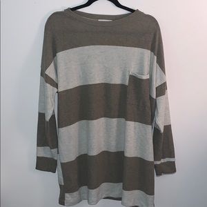 NWOT Oversized Striped PocketTee